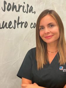 Cínica Dental Moreno Montalvo - Dra. Elisabet Roca Millán